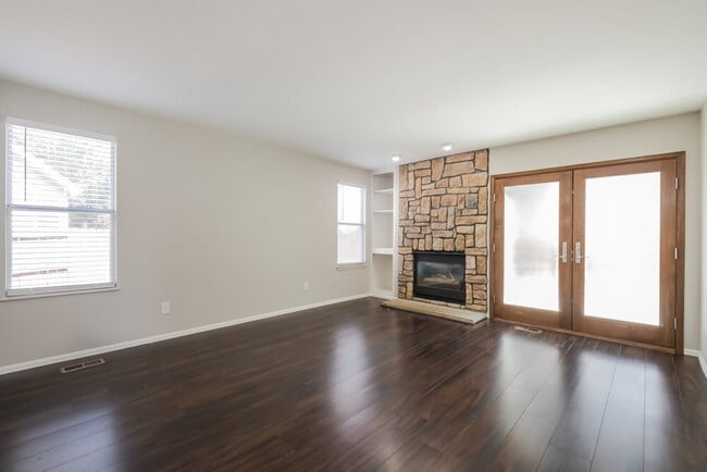 18842 E Chenango Place, Aurora, CO 80015 - photo 7