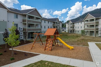 1222 Scotchman Loop, Sandpoint, ID 83864