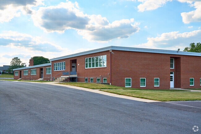 Paradise Mennonite School is a private school in rural Washington County.