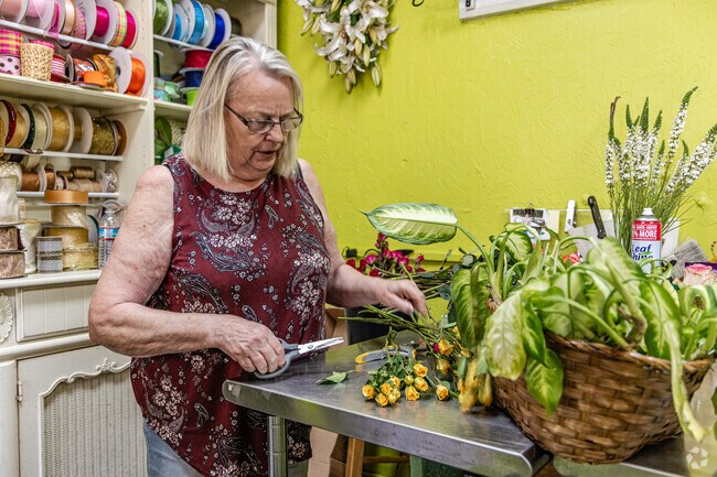 Gardner's Florist takes pride in their work making it an Ortega favorite.
