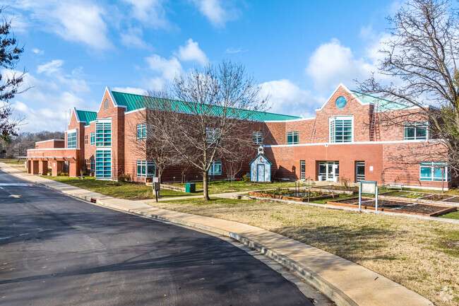 Prairie Elementary is a K-6 school in the heart of Prairie Village, Kansas.