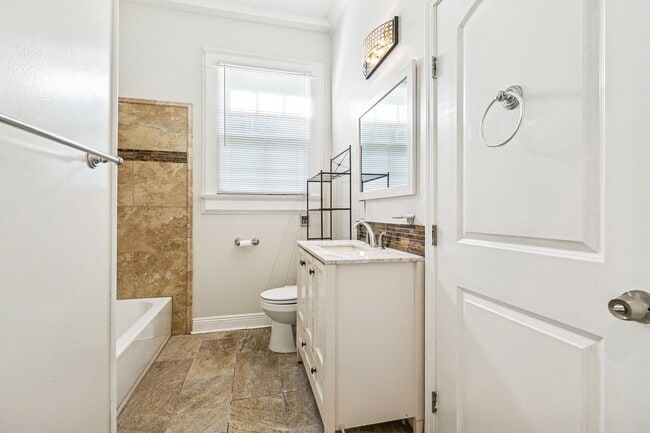 1236 Alvar St, New Orleans, LA 70117 - photo 7