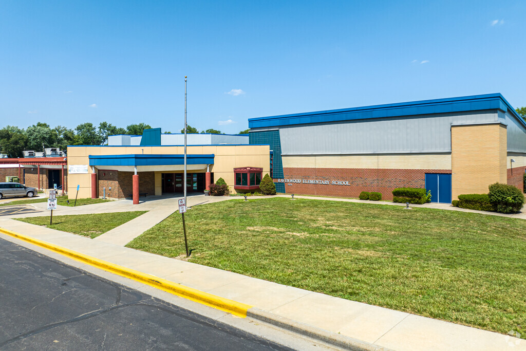 Ravenwood Elementary School is a great school for your child to excel and have fun.