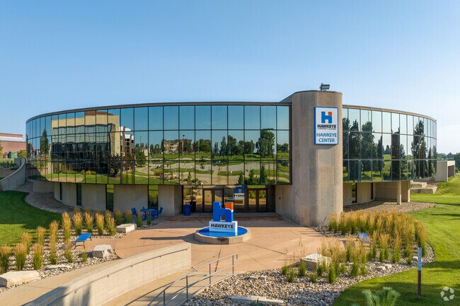 Hawkeye Community College is a state of the art college near Waterloo.