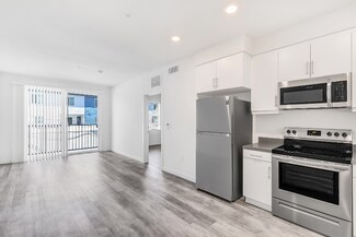 1249 W 39th Place Unit 203, Los Angeles, CA 90037