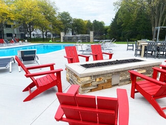 295 Arbor Glen Dr, East Lansing, MI 48823