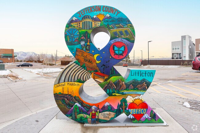 A sculpture honoring Colorado in West Belleview.