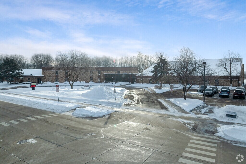 Horizons Elementary School is a public school located in Appleton.