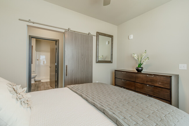 2 Bedroom