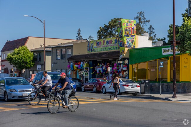 North Fair Oaks is full of local mexican culture.