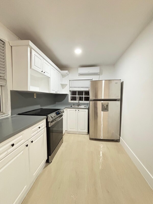 2035 NW 26th St unit 3, Miami, FL 33142 - photo 5