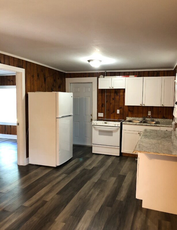 3318 Thomas St, Fort Myers, FL 33916 - photo 2