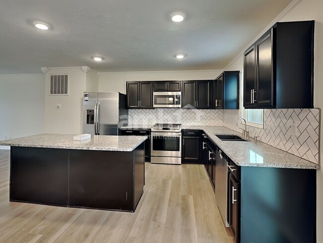 13844 N Cardonia Dr, Camby, IN 46113 - photo 3