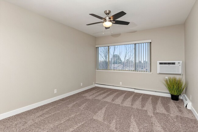 Chestnut Hills, Colorado Springs, CO 80907 - photo 4