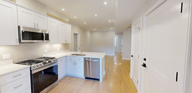 171 Allston St unit 3, Allston, MA 02134 - photo 2