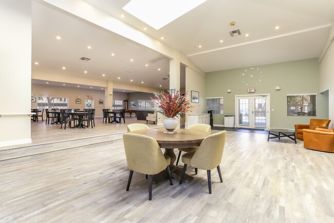 Somerset Commons Apartments, Las Vegas, NV 89104 - photo 3