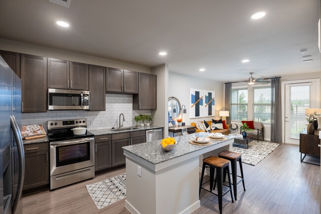 Alexan Magnolia, Magnolia, TX 77354 - photo 3