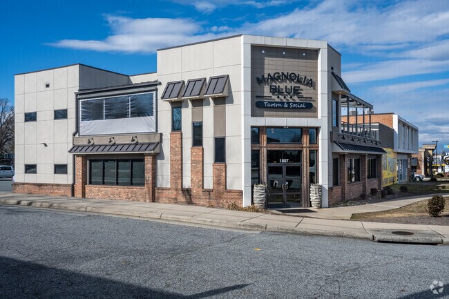 High Point residents love dining at Magnolia Blue Tavern and Social.