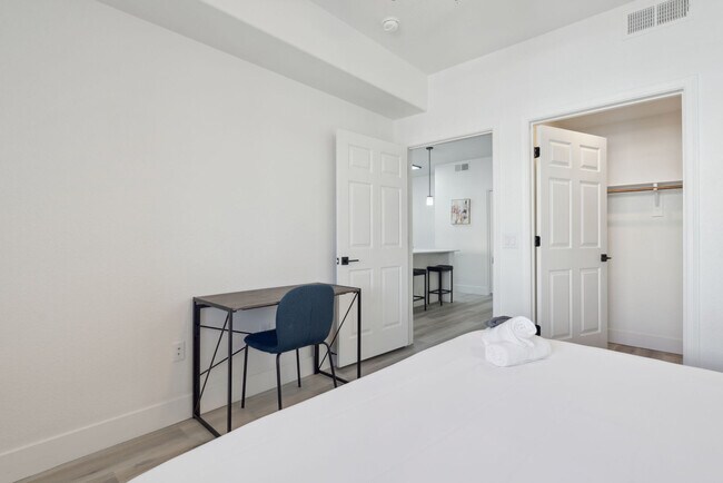 6610 N 93rd Ave unit ID1055571P, Glendale, AZ 85305 - photo 3