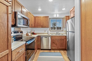 11227 W Oklahoma Ave, West Allis, WI 53227