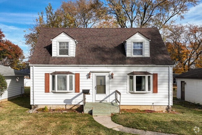 Cape Cod homes are a popular option for residents of Brentwood Park.