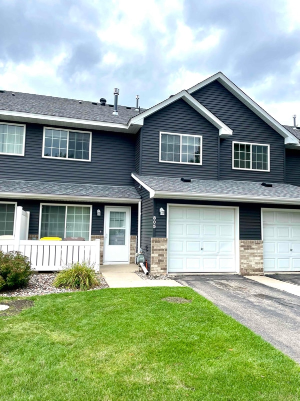805 Horizon Dr SE, New Prague, MN 56071