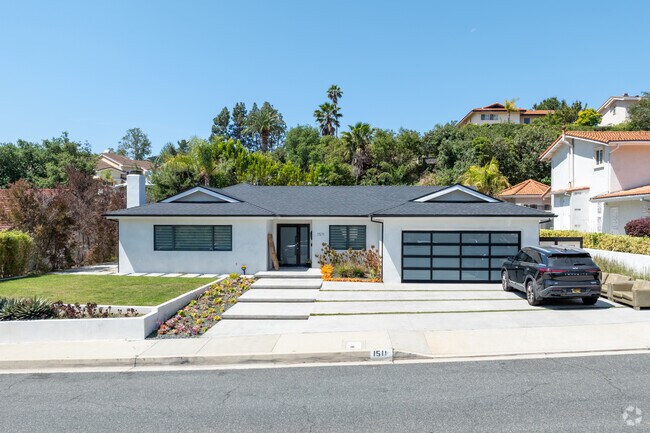 Modern-style homes in Greenbriar are characterized by sleek lines, minimalist aesthetics, and expansive glass windows that emphasize natural light and indoor-outdoor living.