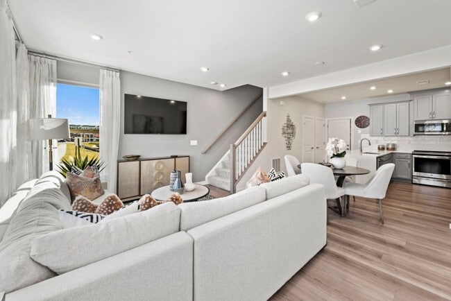 Potomac Shores - Riverbluff Overlook at Potomac Shores, Dumfries, VA 22026 - photo 4