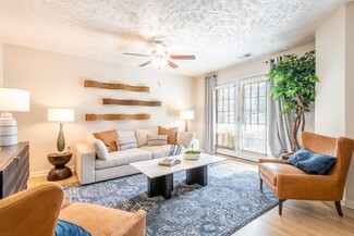 1166 Pine Knoll Dr, Spring Lake, NC 28390