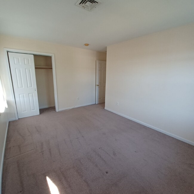 1013 Walnut St unit 1, Roselle, NJ 07203 - photo 6