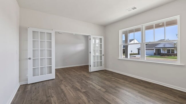 73 Marblewood St, Greenville, SC 29605 - photo 4