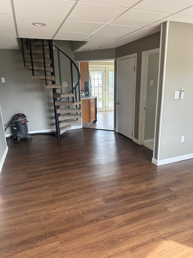 118 Vine St unit 2, Saugus, MA 01906 - photo 2