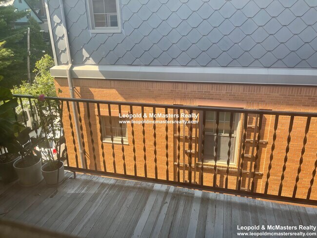 85 Winchester St unit 6, Brookline, MA 02446 - photo 4