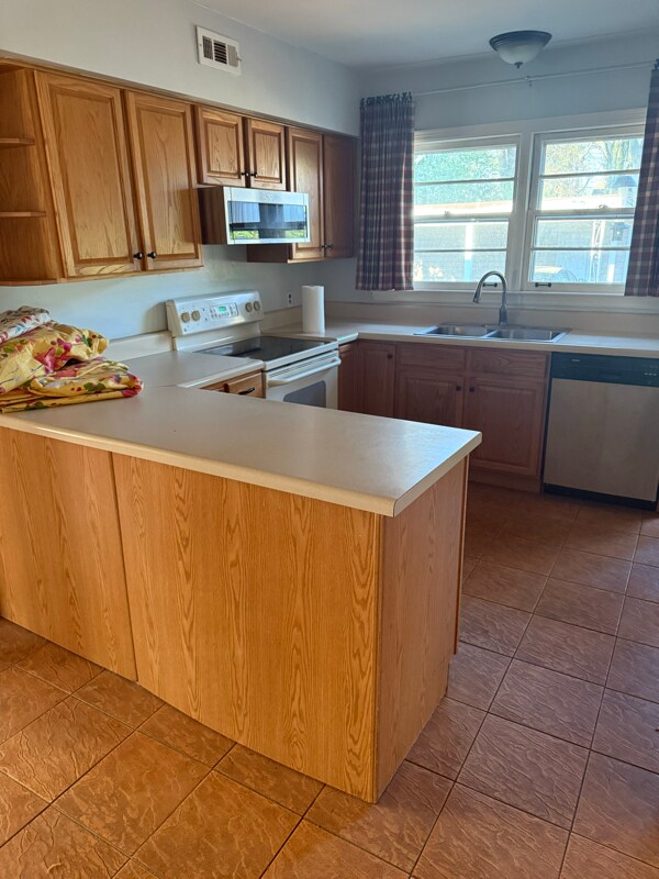 3896 Park Ave, Memphis, TN 38111 - photo 4