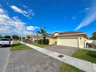 27925 SW 133rd Path, Homestead, FL 33032