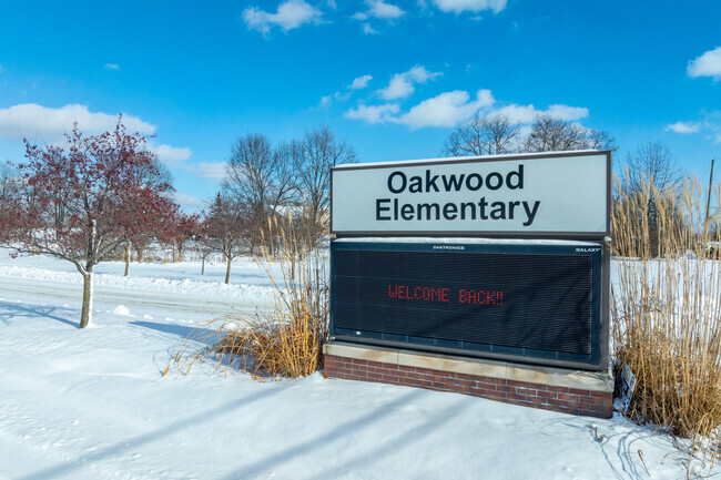 Oakwood Elementary School, Rankings & Reviews - Homes.com