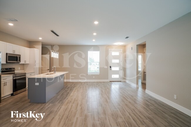 1829 Superior Way, Haines City, FL 33844 - photo 3