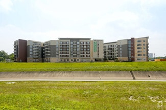 1755 Wyndale St, Houston, TX 77030