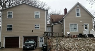330 S Lucas St Unit 2, Iowa City, IA 52240