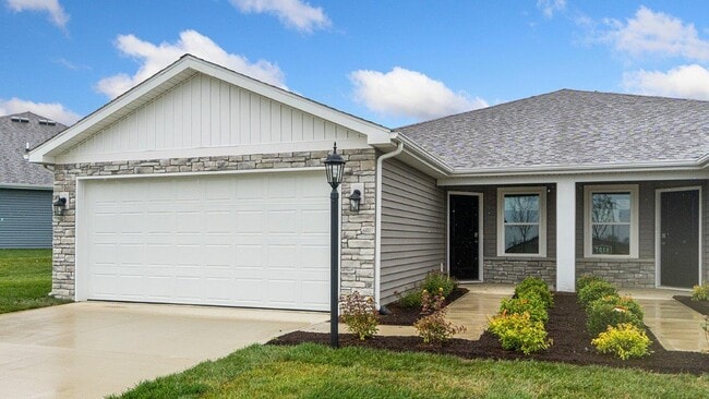 1030 Butler Lake Ct, Fort Wayne, IN 46818 - photo 2