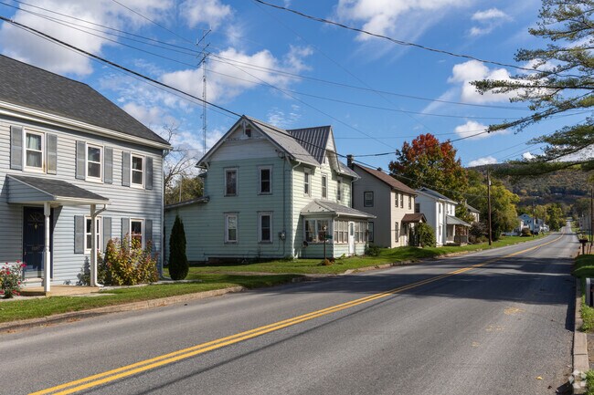 In some areas of Limestone hoses are close to each other.