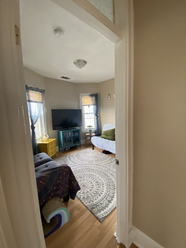32 Termine Ave unit 3, Jamaica Plain, MA 02130 - photo 4