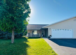 117A Hialeah St, Osceola, WI 54020