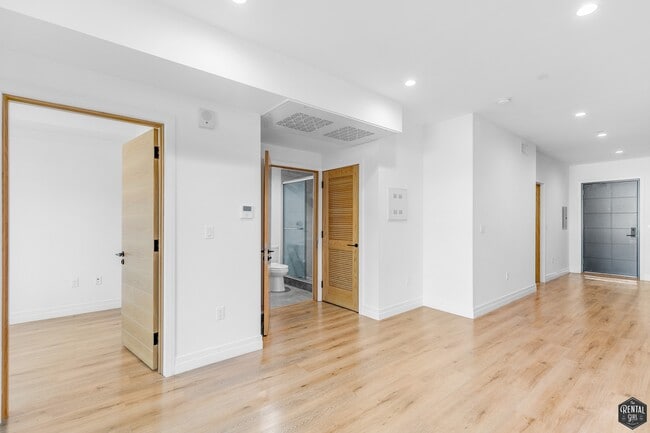 Citrine Hollywood, Los Angeles, CA 90027 - photo 6