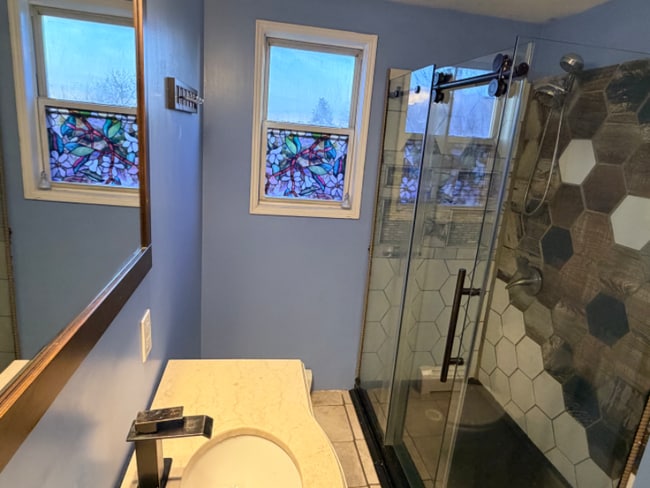 103 Smalley St unit 3rd Floor, New Britain, CT 06051 - photo 2