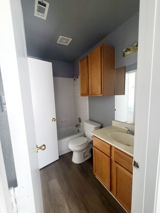 1707 Spring Rose Cir unit D, Killeen, TX 76543 - photo 6