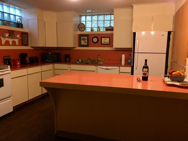 5309 N River Rd unit Lower level, Janesville, WI 53545 - photo 6