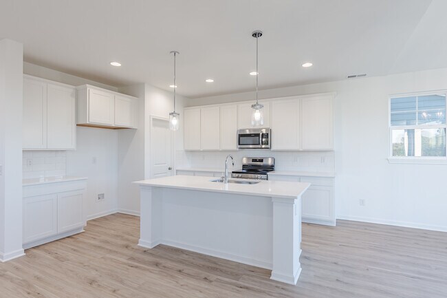 15922 Meadow Frost Ct, Fishers, IN 46037 - photo 3