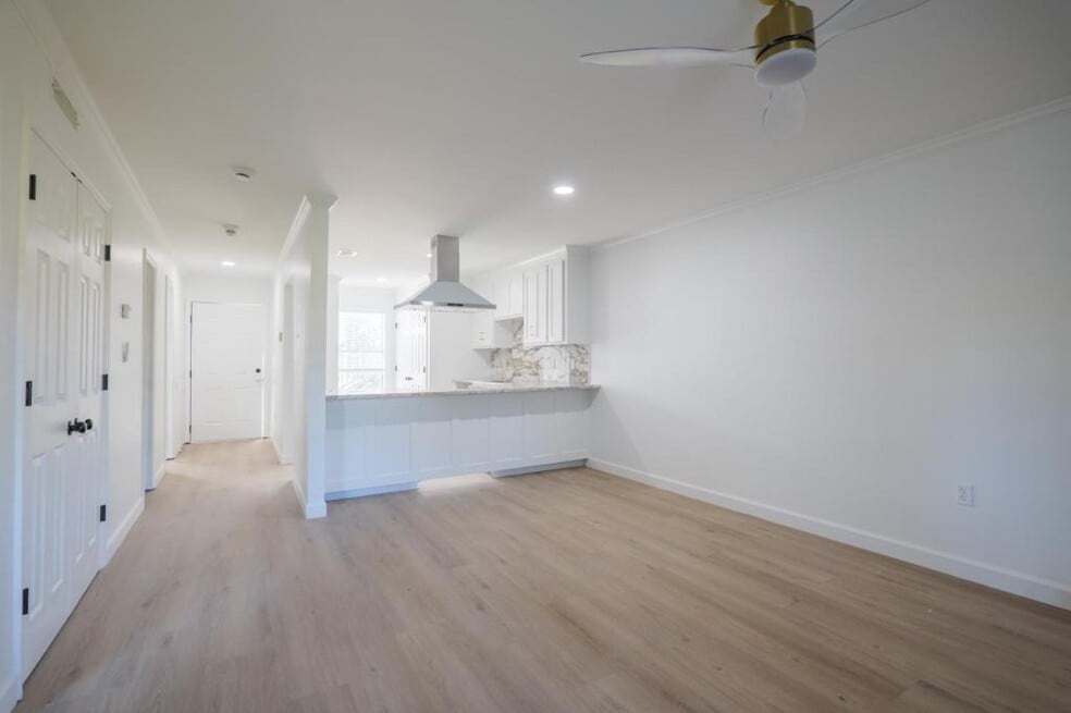 Baytree Campus Apartments, Valdosta, GA 31602 - photo 1