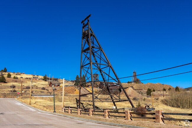 Experience Colorado’s rich gold mining history throughout Cripple Creek.